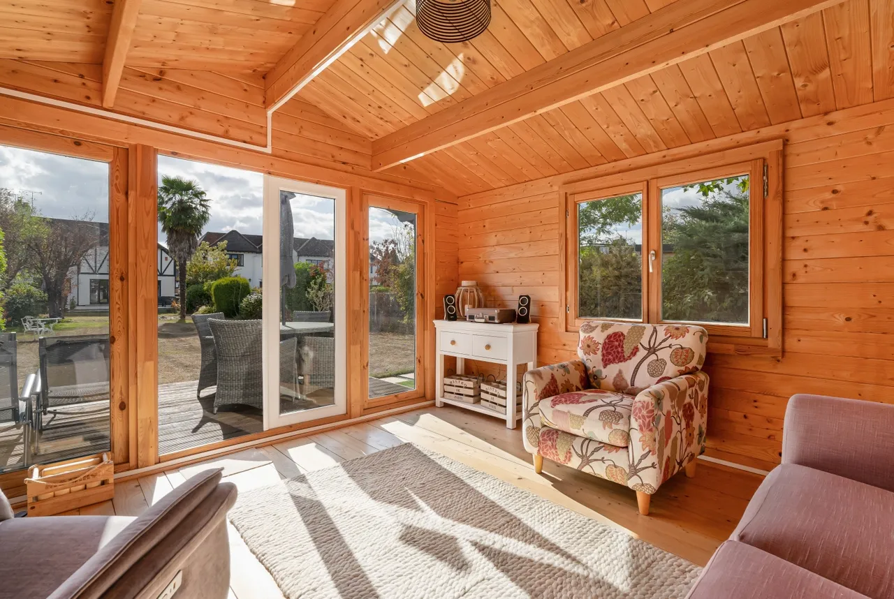 Manor Way, Surrey Egham, TW20, photo 25
