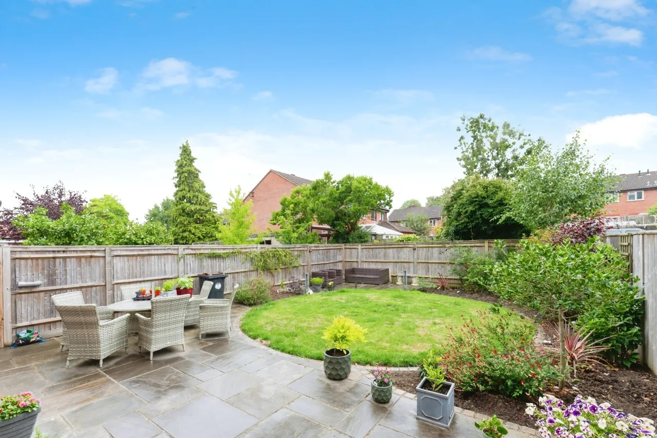 Oaks Lane, Great Bookham, KT23, photo 4