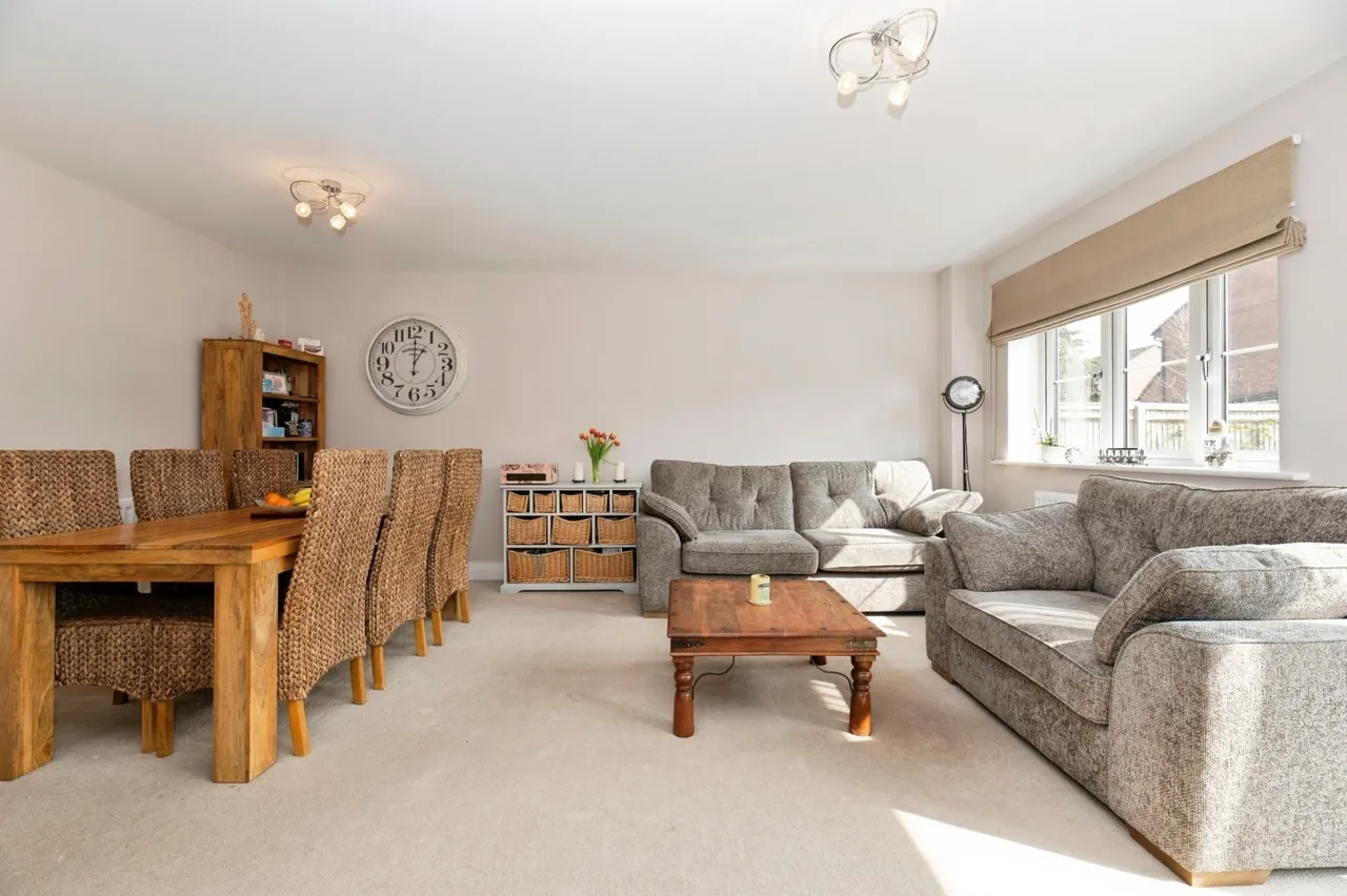 Oaks Lane, Great Bookham, KT23, photo 3
