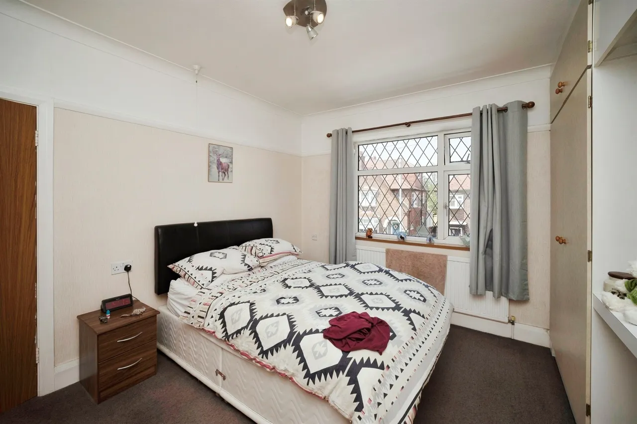 St. Johns Road, Wirral, photo 9