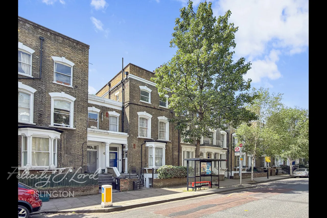 Beresford Road, London, photo 24