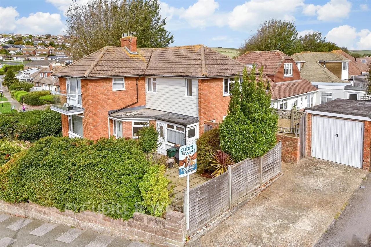 Glynde Avenue, Saltdean, BN2, photo 11