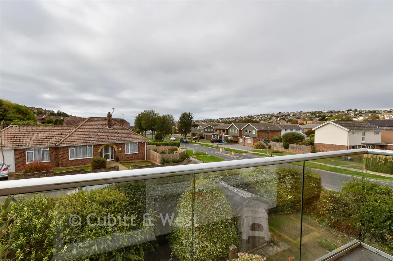 Glynde Avenue, Saltdean, BN2, photo 4