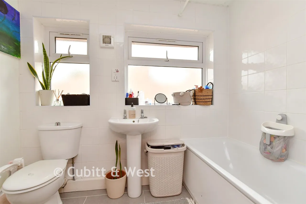 Glynde Avenue, Saltdean, BN2, photo 7