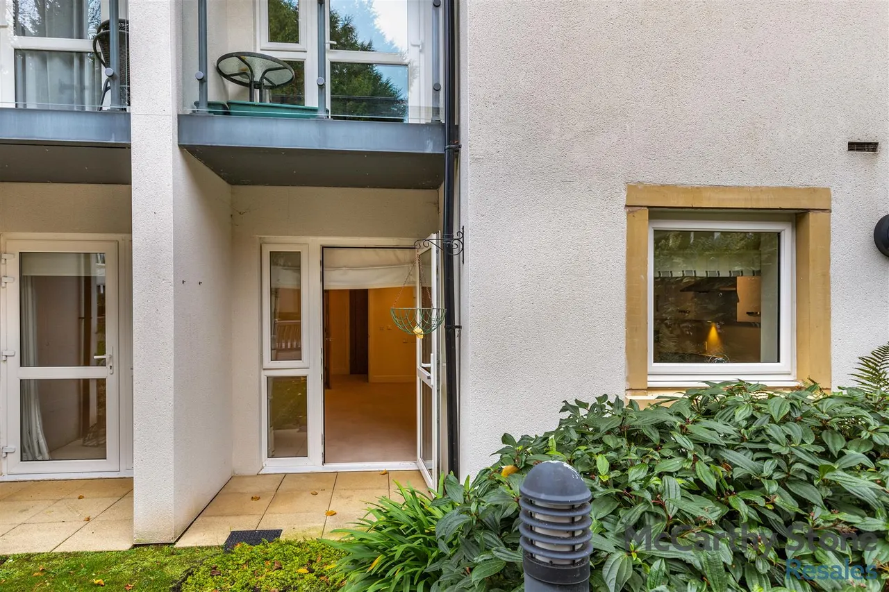 2 bed flat for sale, Welford Road, Northampton, NN2