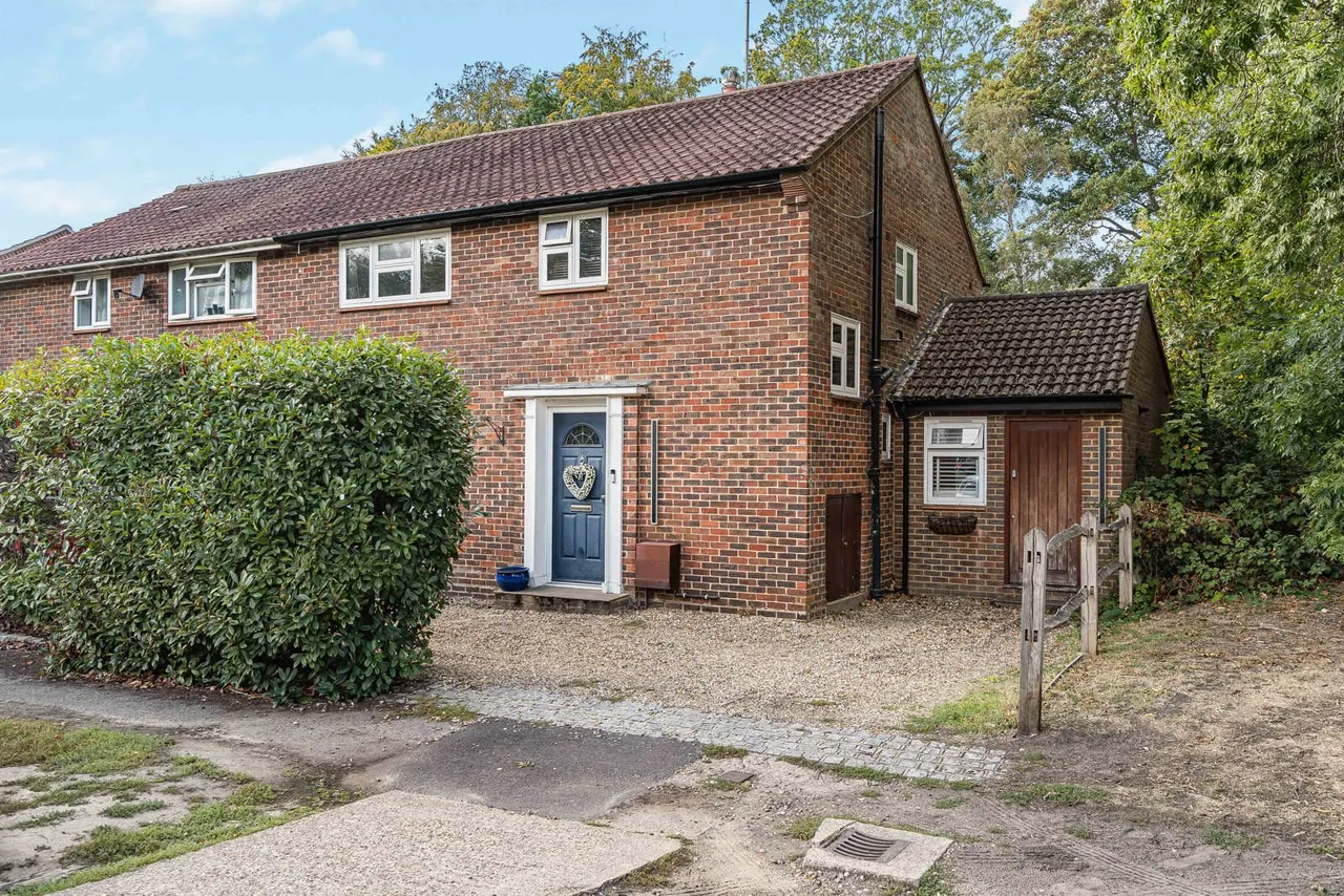 Albert Drive, Woking, GU21, photo 22