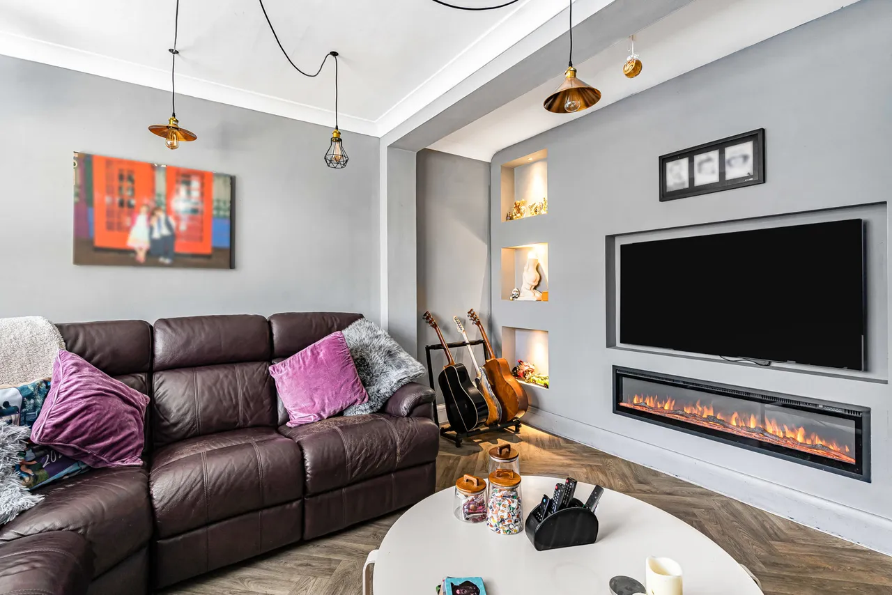 Albert Drive, Woking, GU21, photo 6