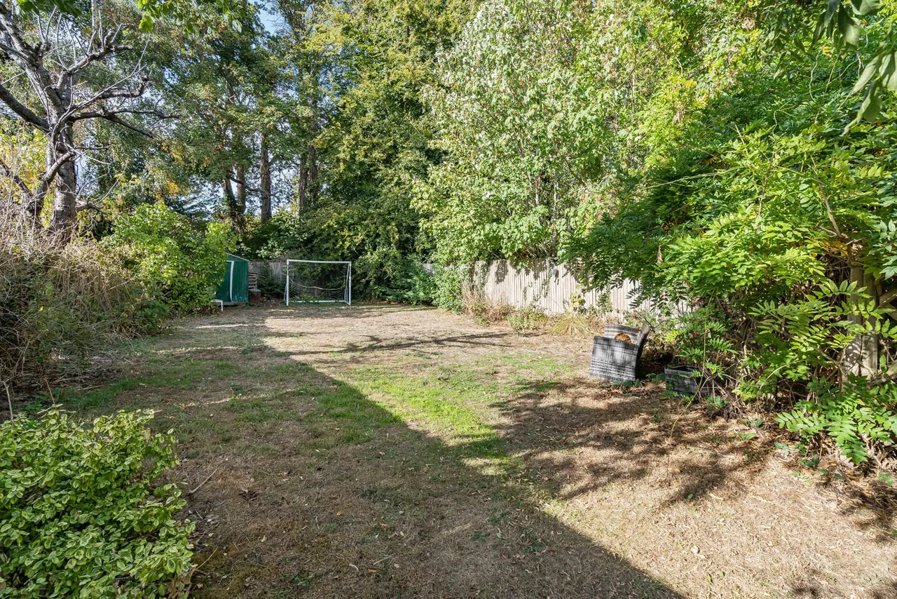 Albert Drive, Woking, GU21, photo 19
