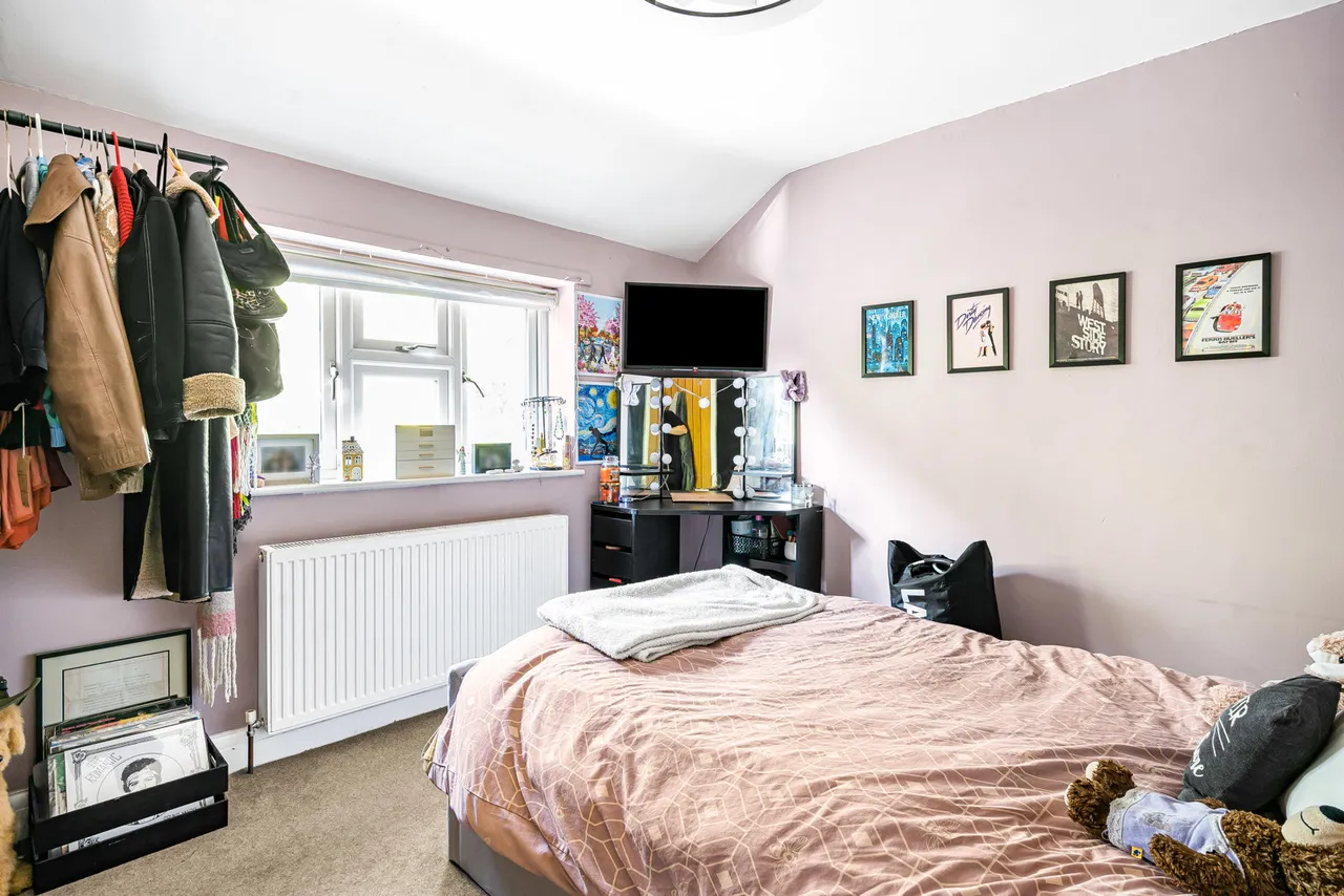 Albert Drive, Woking, GU21, photo 14