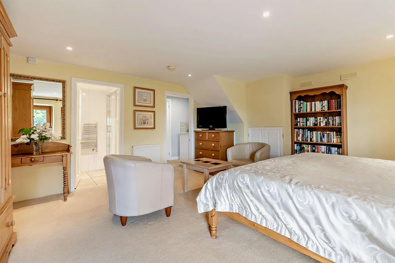 Eyam, Hope Valley, S32, photo 22