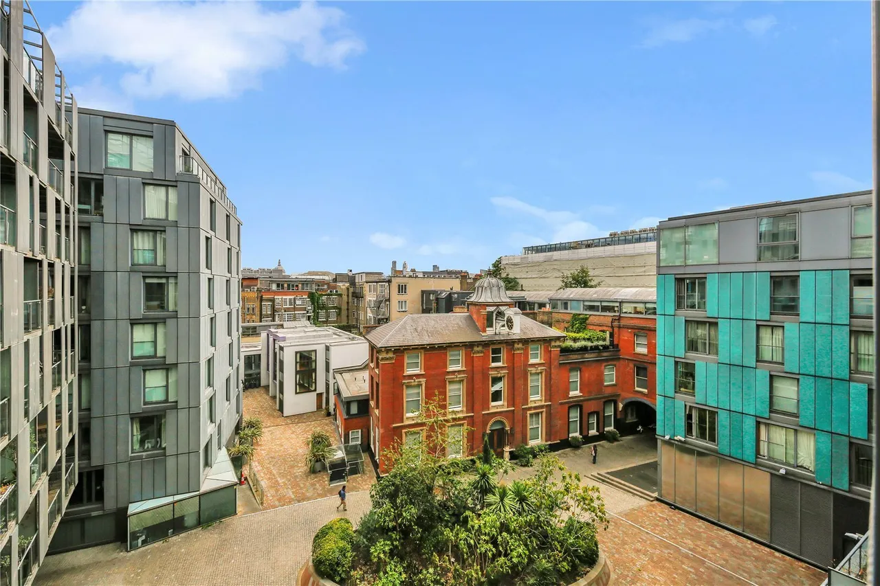 Brewhouse Yard, London, EC1V, photo 9