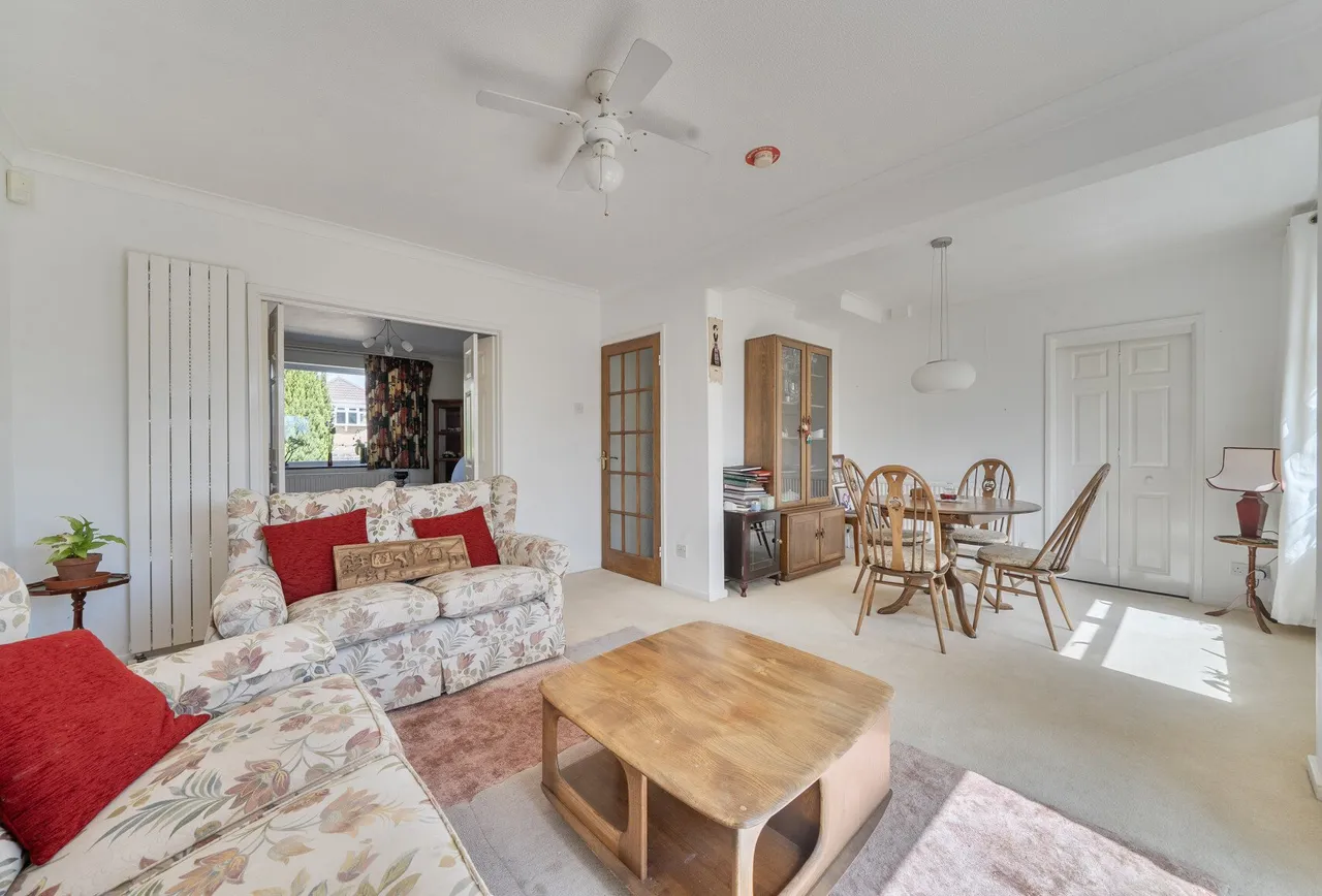 Delabere Road, Gloucestershire, Bishops Cleeve, GL52 8AN, photo 5