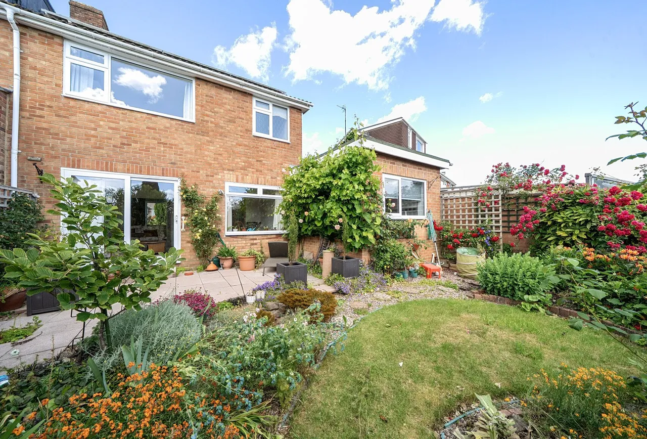 Delabere Road, Gloucestershire, Bishops Cleeve, GL52 8AN, photo 16