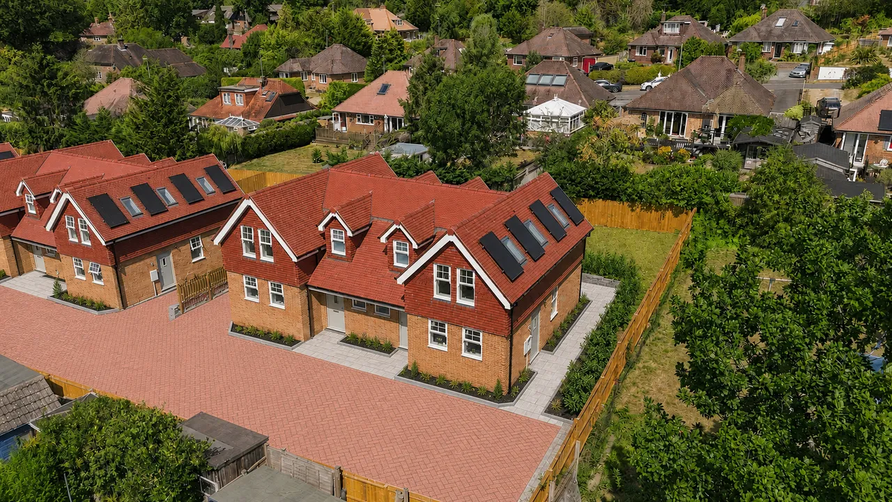 Morton Road, East Grinstead, RH19, photo 22