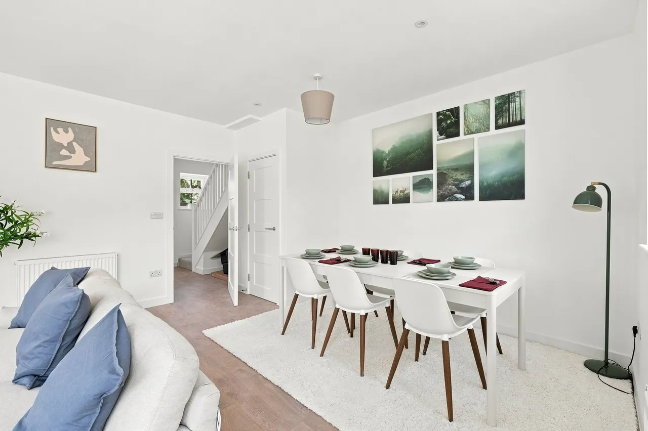 Morton Road, East Grinstead, RH19, photo 6