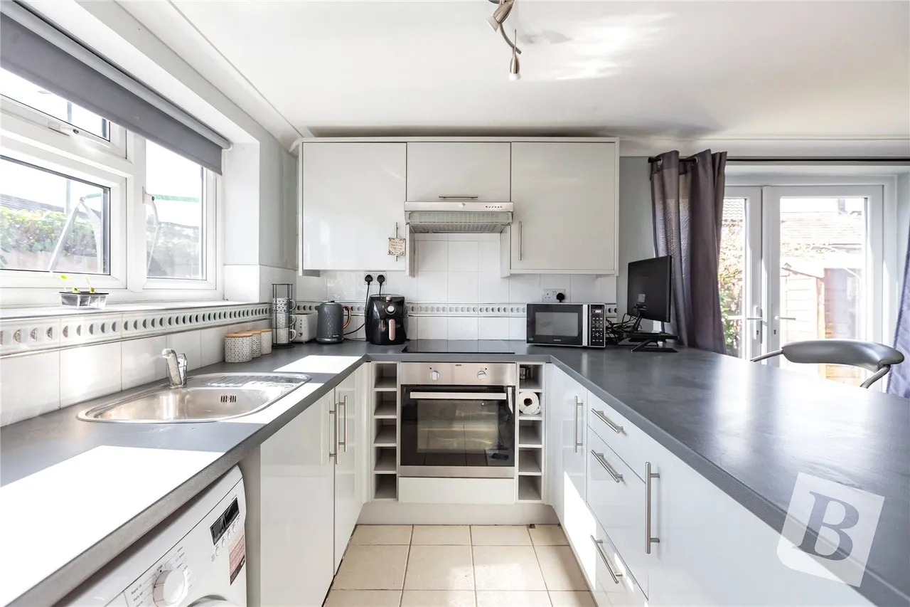Dowland Walk, Basildon, SS15, photo 12
