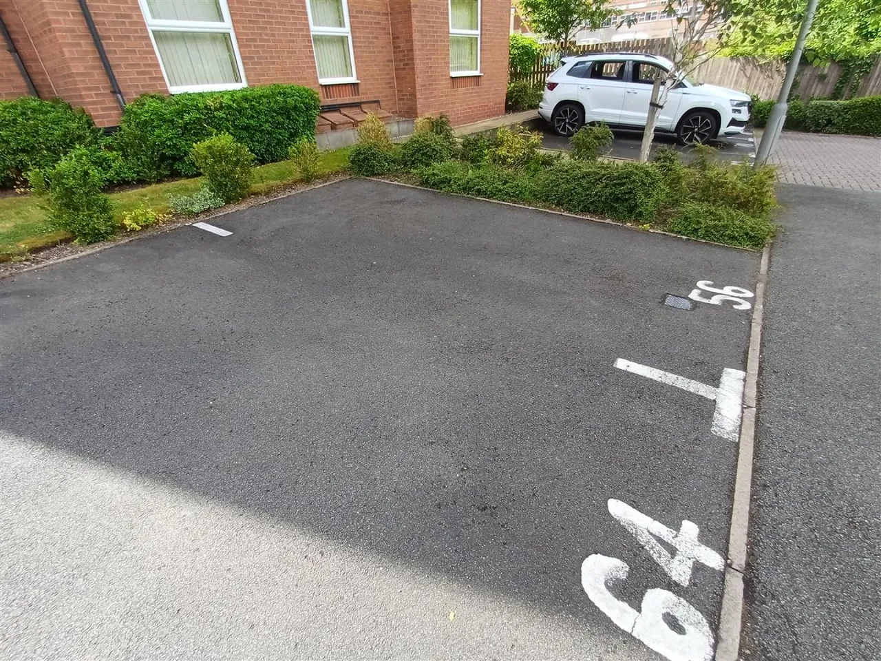 Brett Young Close, Halesowen, photo 3