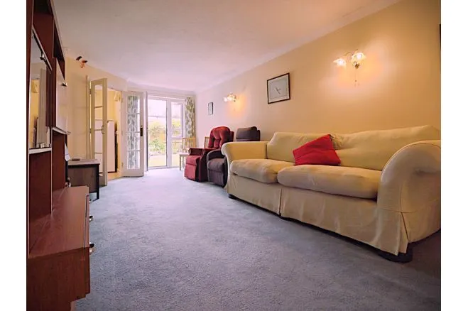 Velindre Road, Cardiff, CF14, photo 2