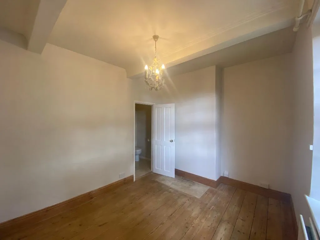 High Road, Manthorpe, NG31, photo 10