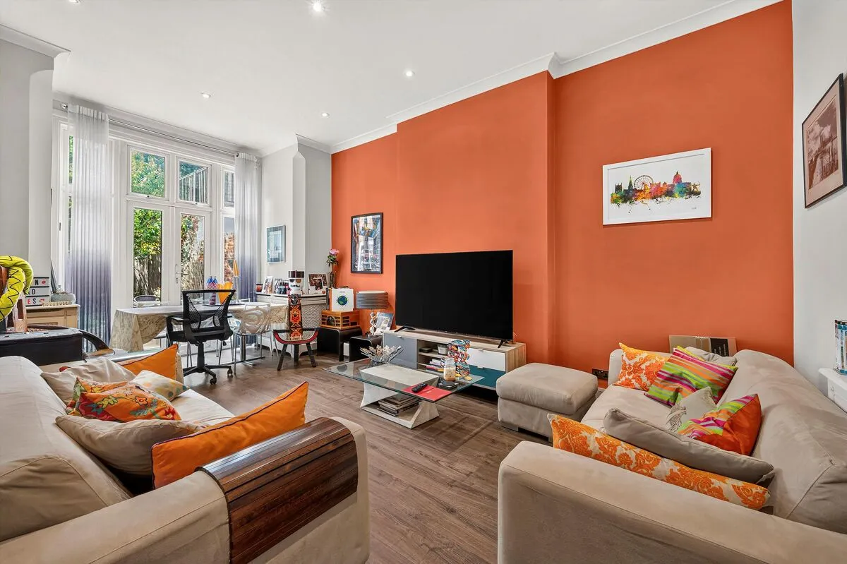 Anson Road, London, NW2, photo 3