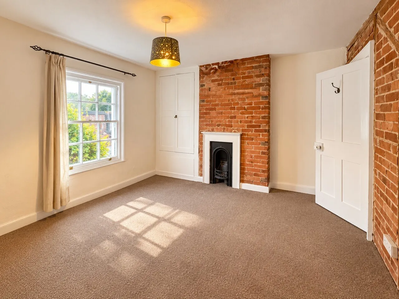 Horndean, PO8, photo 6