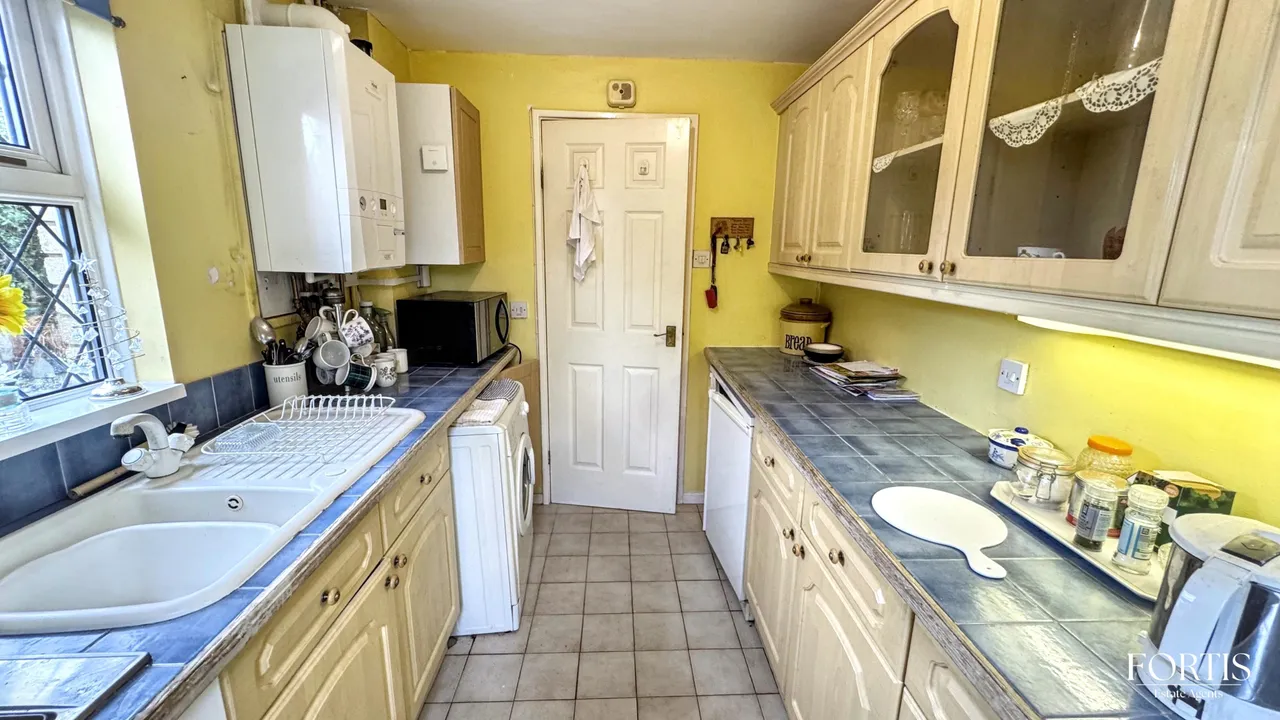 Beale Close, Cardiff, CF5, photo 4