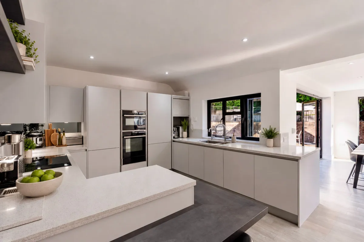 Weald Road, Brentwood, CM14, photo 5