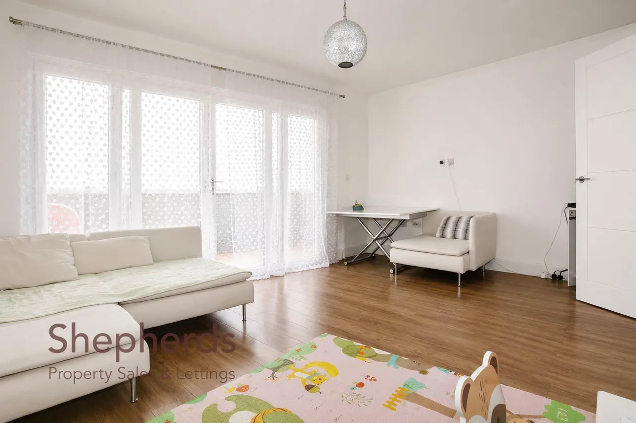 Eleanor Cross Road, Waltham Cross, EN8, photo 2