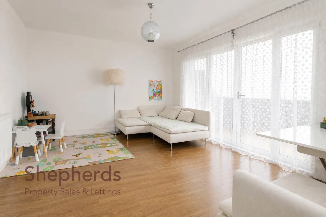 Eleanor Cross Road, Waltham Cross, EN8, photo 4