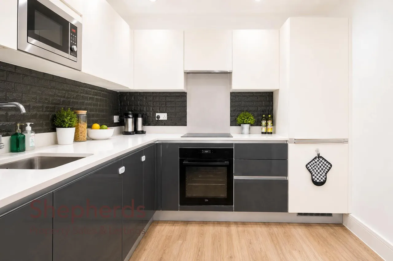 Eleanor Cross Road, Waltham Cross, EN8, photo 8