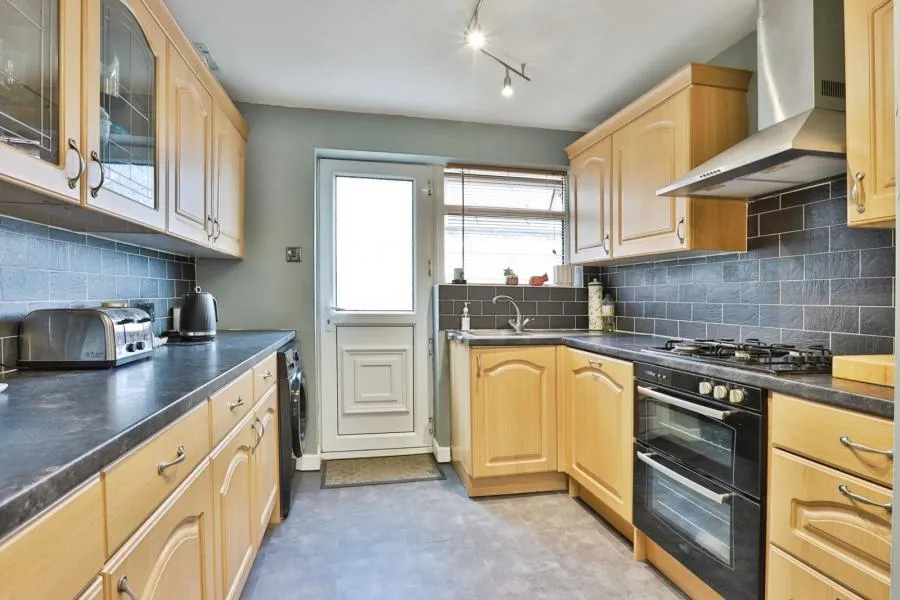 Keighley Avenue, Broadstone, BH18, photo 9