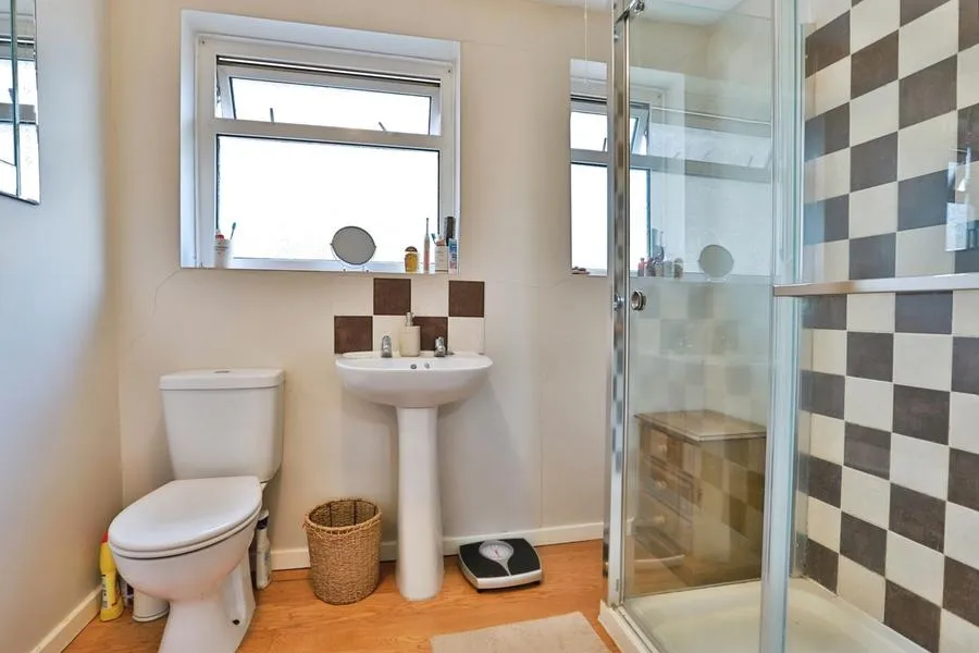 Keighley Avenue, Broadstone, BH18, photo 14