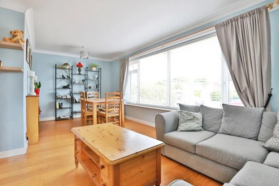 Keighley Avenue, Broadstone, BH18, photo 4