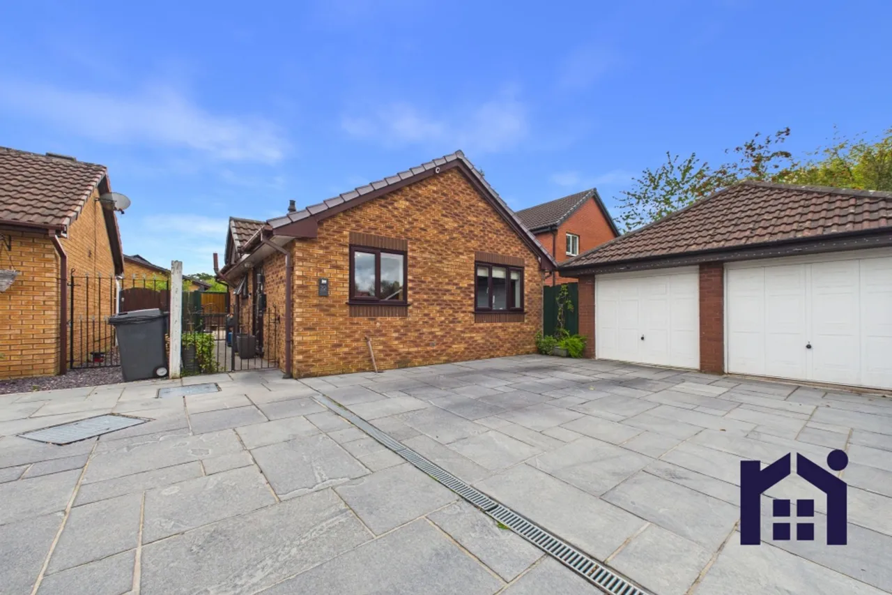 2 bed house for sale — Fossdale Moss, Leyland, PR26 7AT