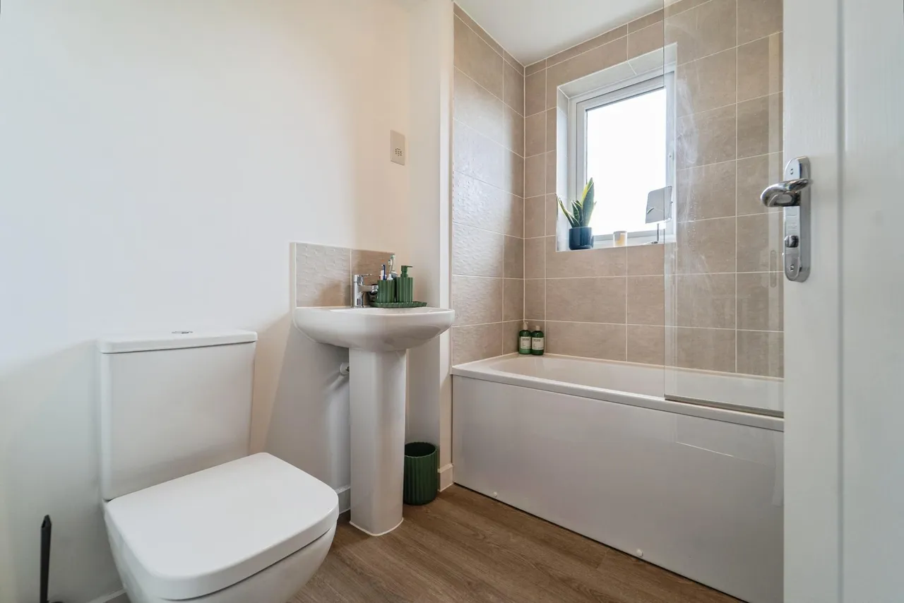 Maes Yr Ysgol, Ystradgynlais, SA9, photo 15