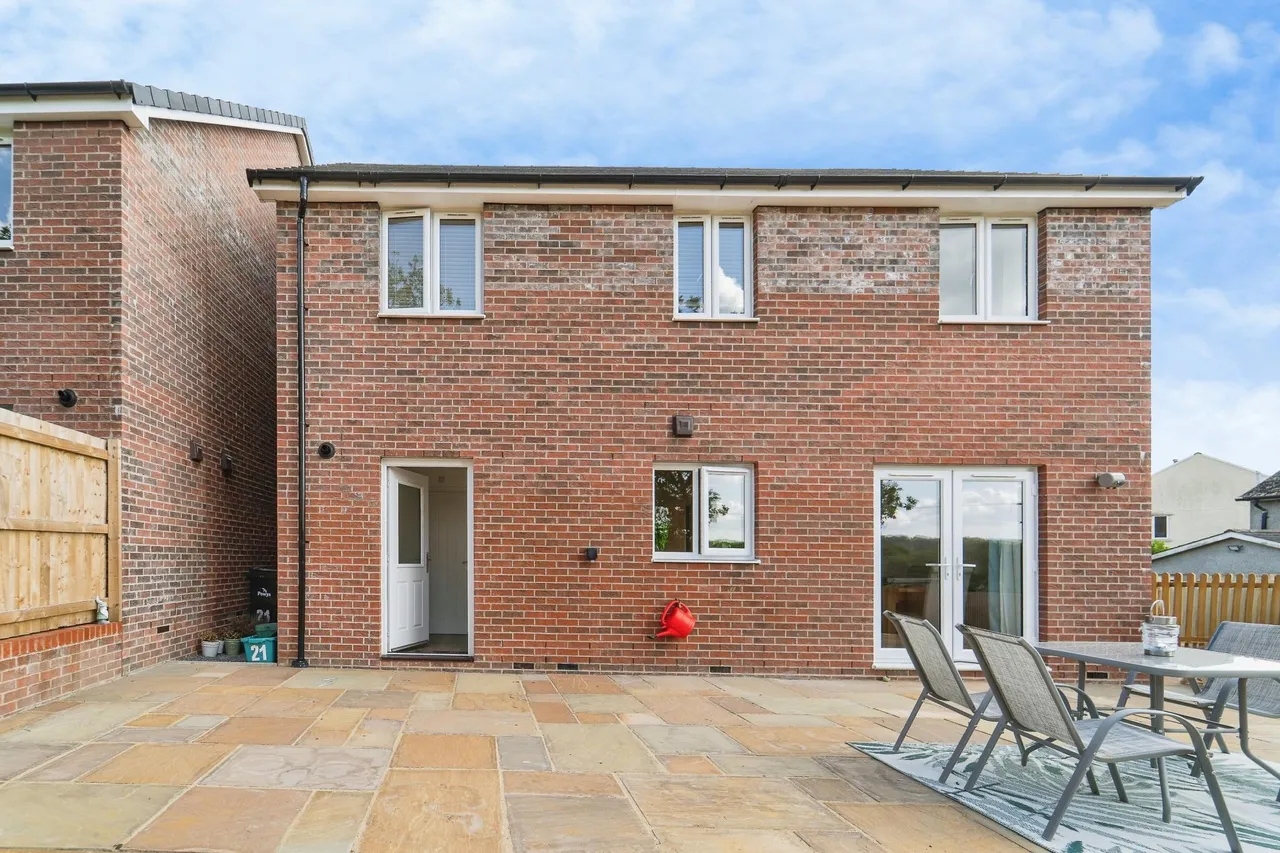 Maes Yr Ysgol, Ystradgynlais, SA9, photo 20