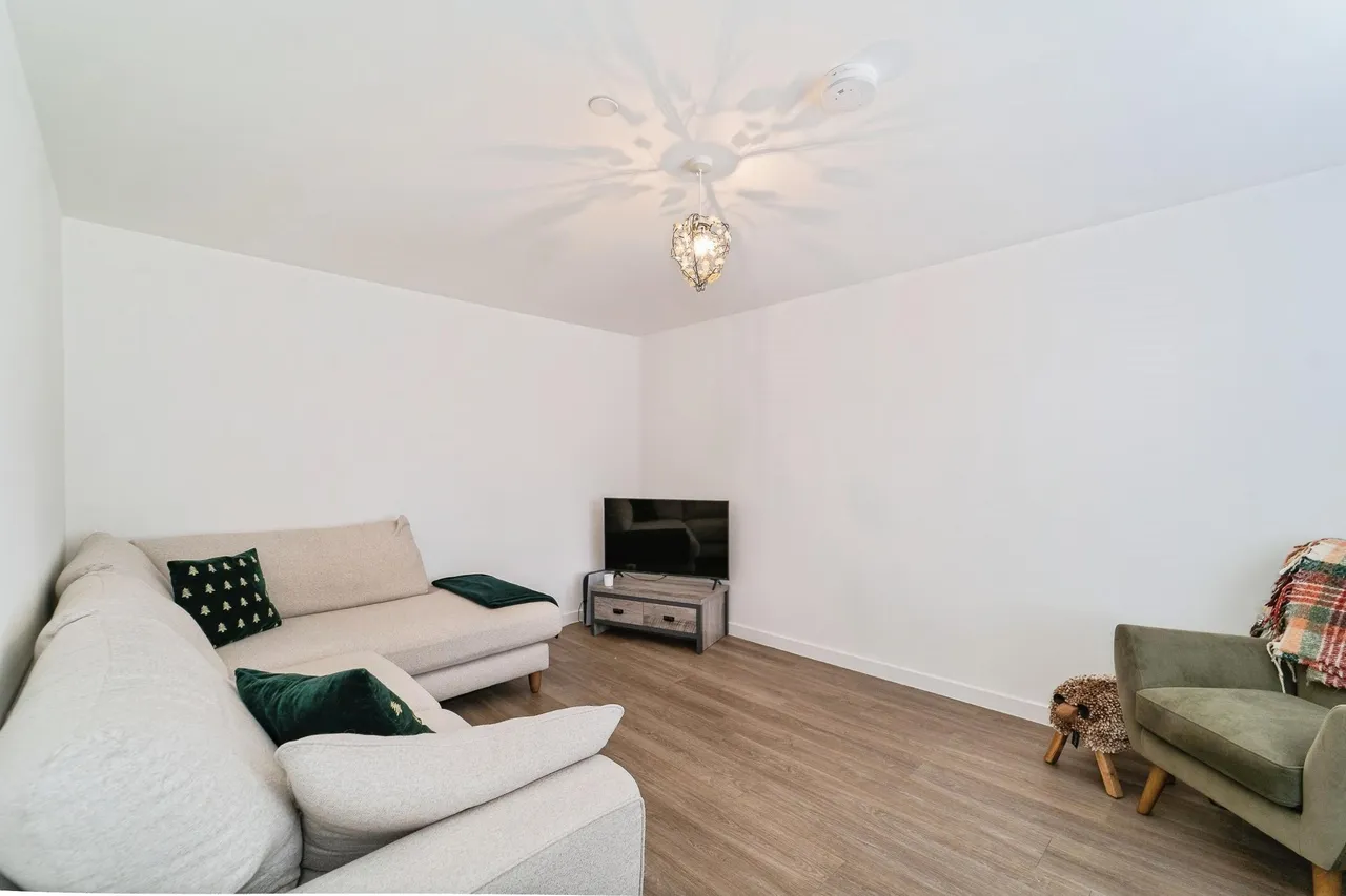 Maes Yr Ysgol, Ystradgynlais, SA9, photo 8