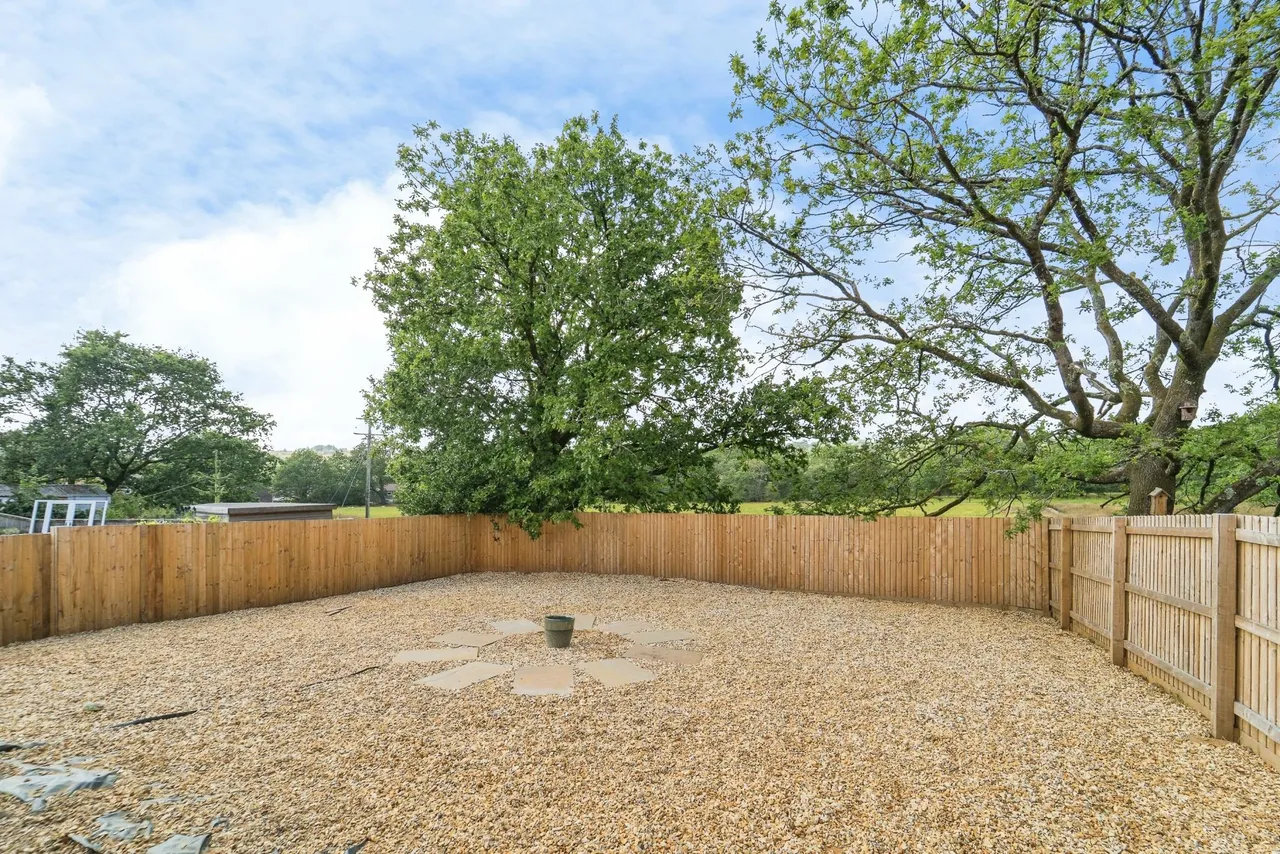 Maes Yr Ysgol, Ystradgynlais, SA9, photo 2