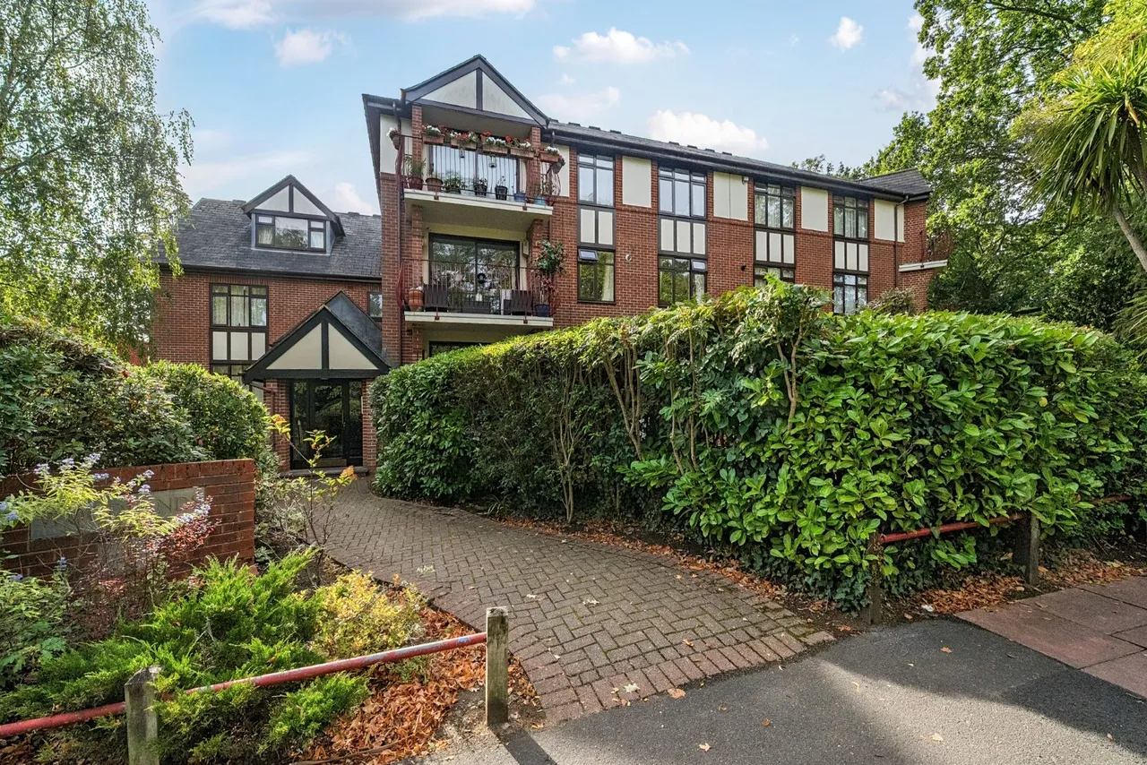 2 bed flat for sale, Bromley