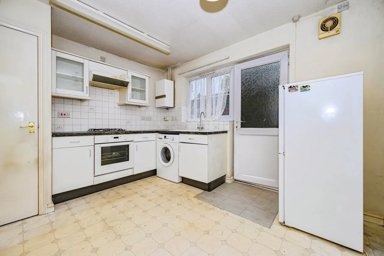 Larkspur Gardens, Luton, Bedfordshire, LU4, photo 4