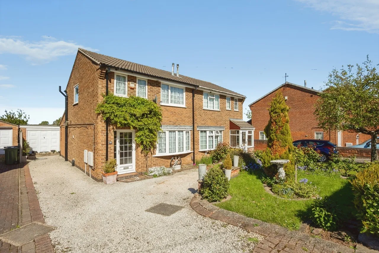 3 bed house for sale, Francis Drive, Loughborough, LE11