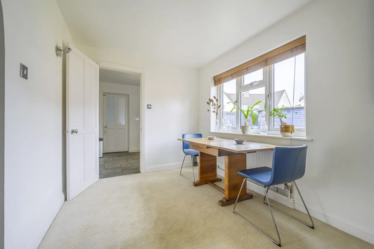Woodlands Road, Cirencester, GL7, photo 3