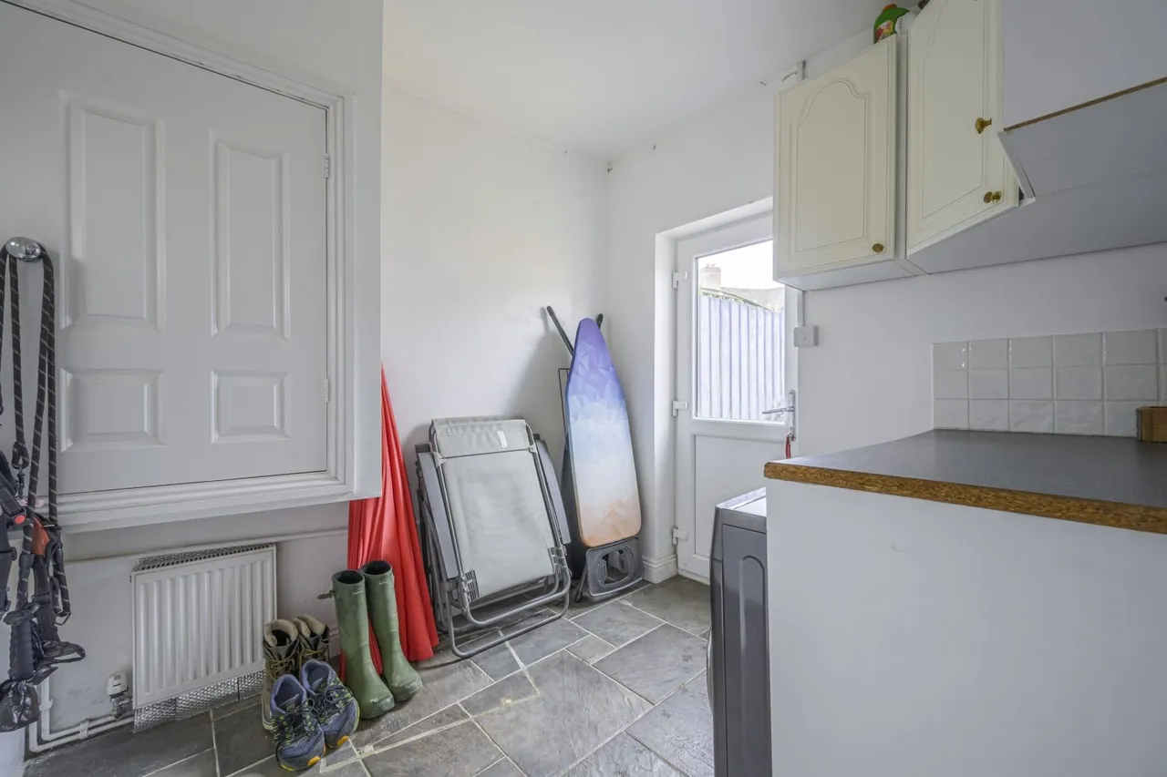 Woodlands Road, Cirencester, GL7, photo 18