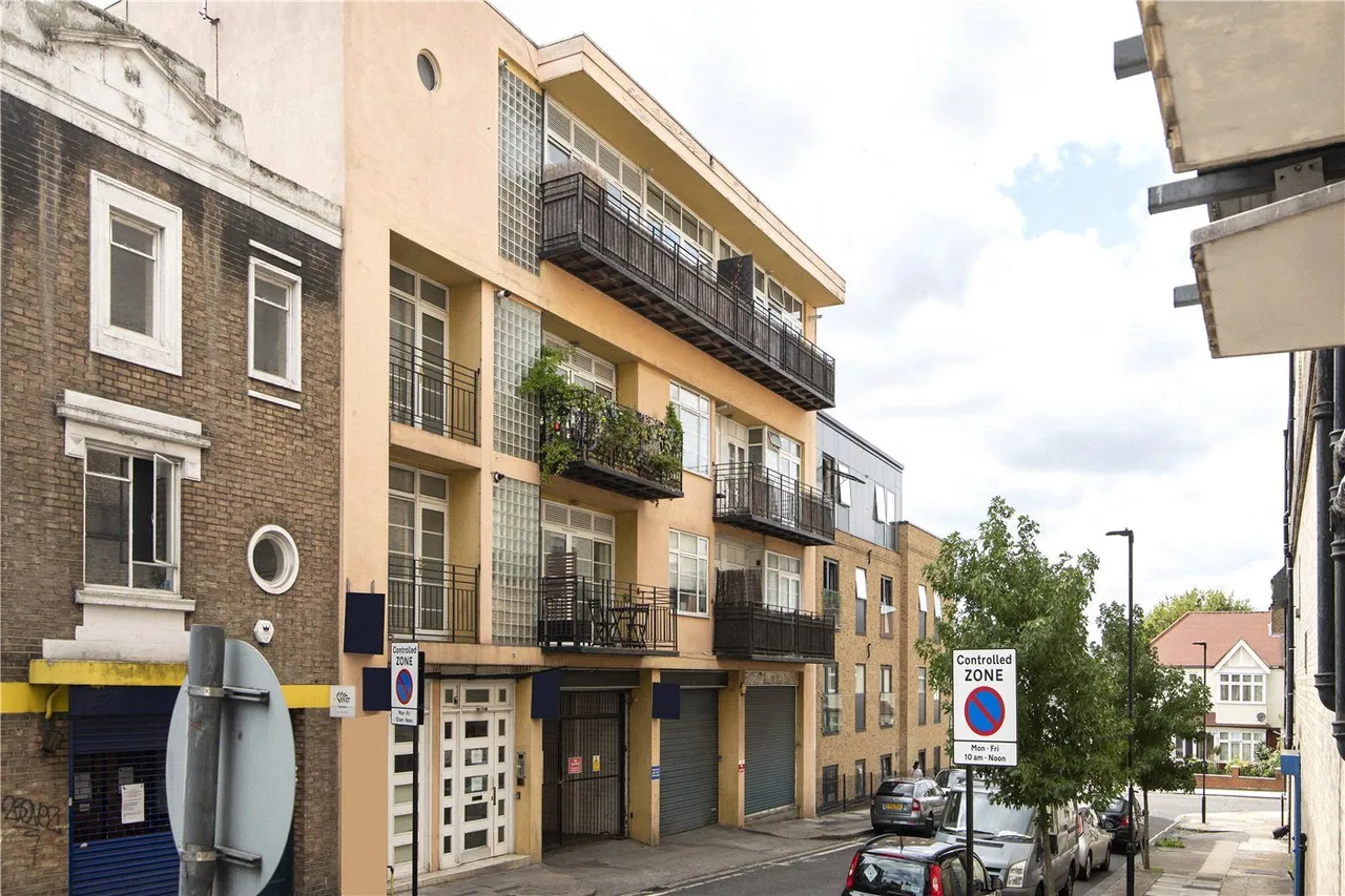 Barrhill Road, London, SW2, photo 8