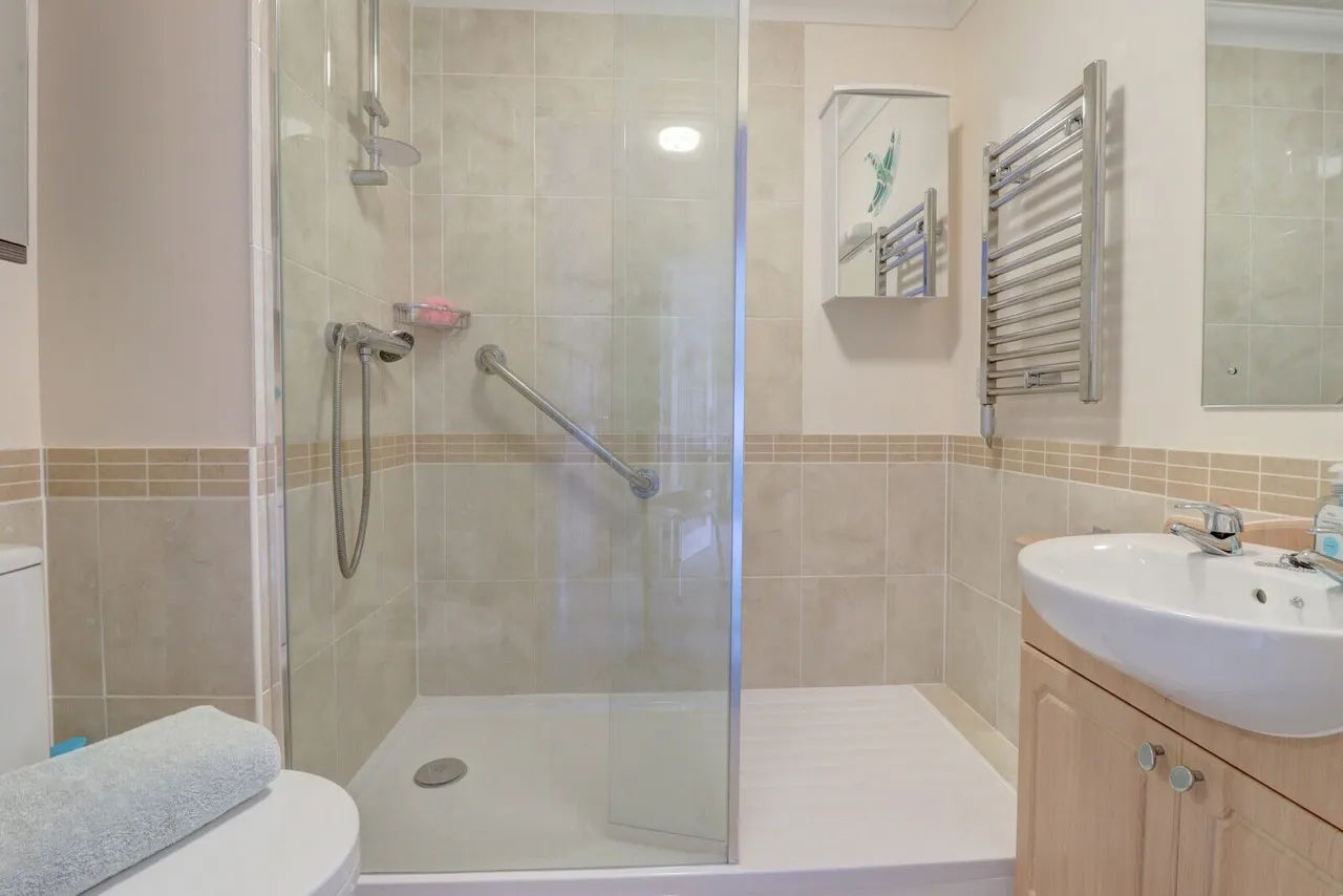 Wellington Avenue, Princes Risborough, HP27, photo 9