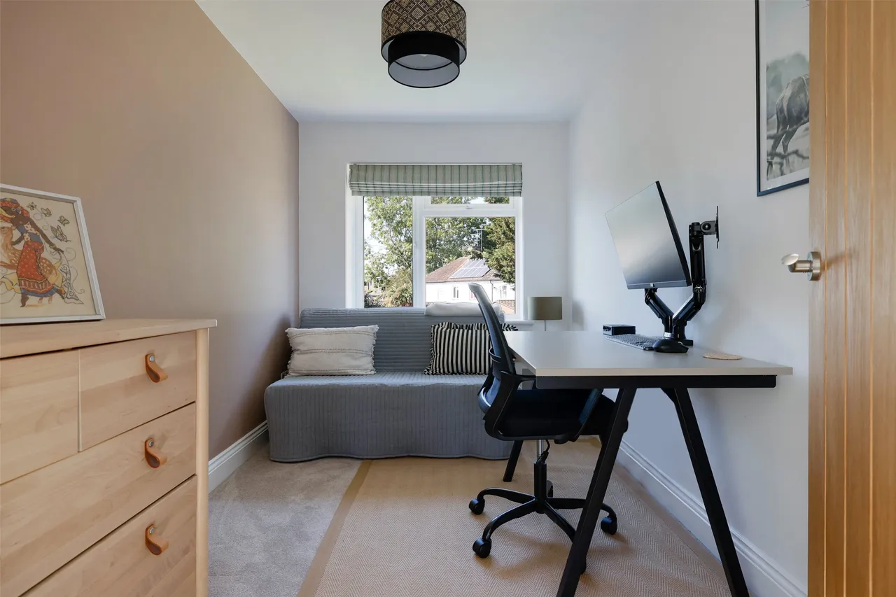 Alexander Road, Reigate, RH2, photo 18