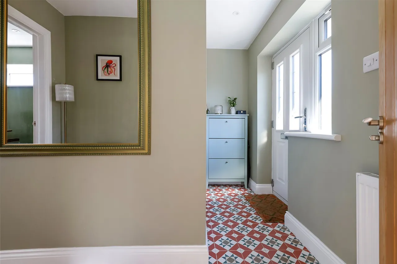 Alexander Road, Reigate, RH2, photo 15