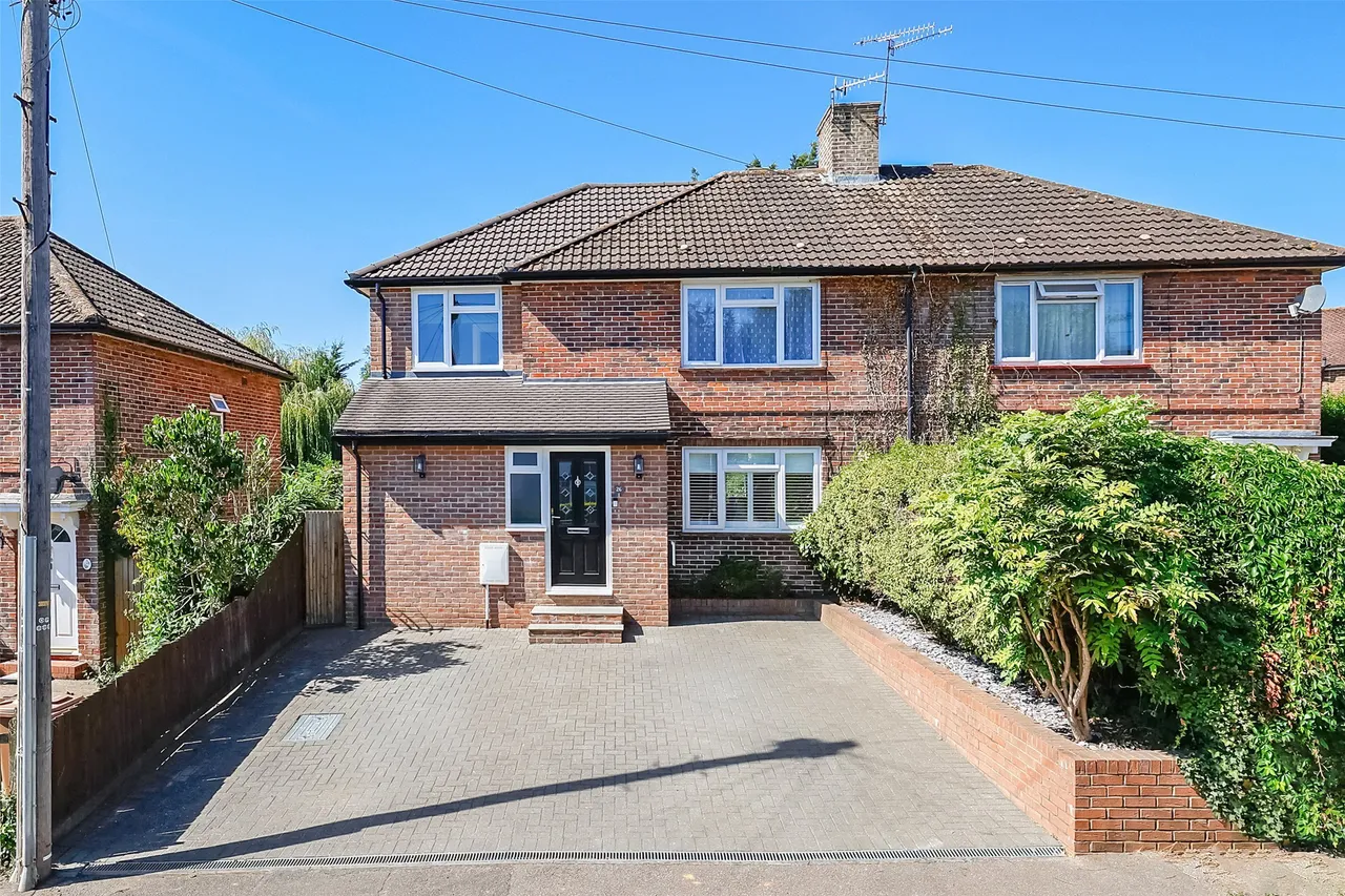 Alexander Road, Reigate, RH2, photo 2