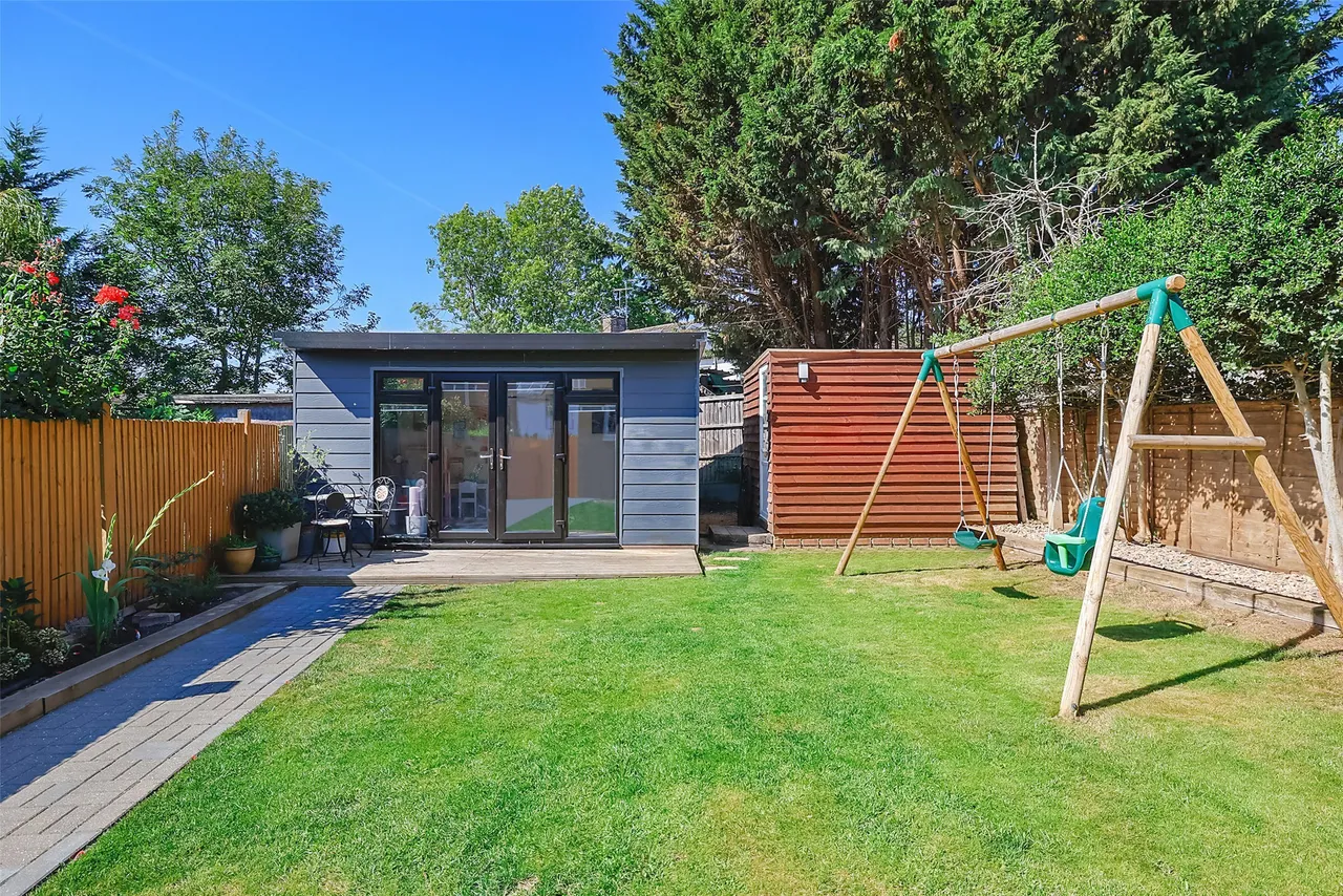 Alexander Road, Reigate, RH2, photo 3