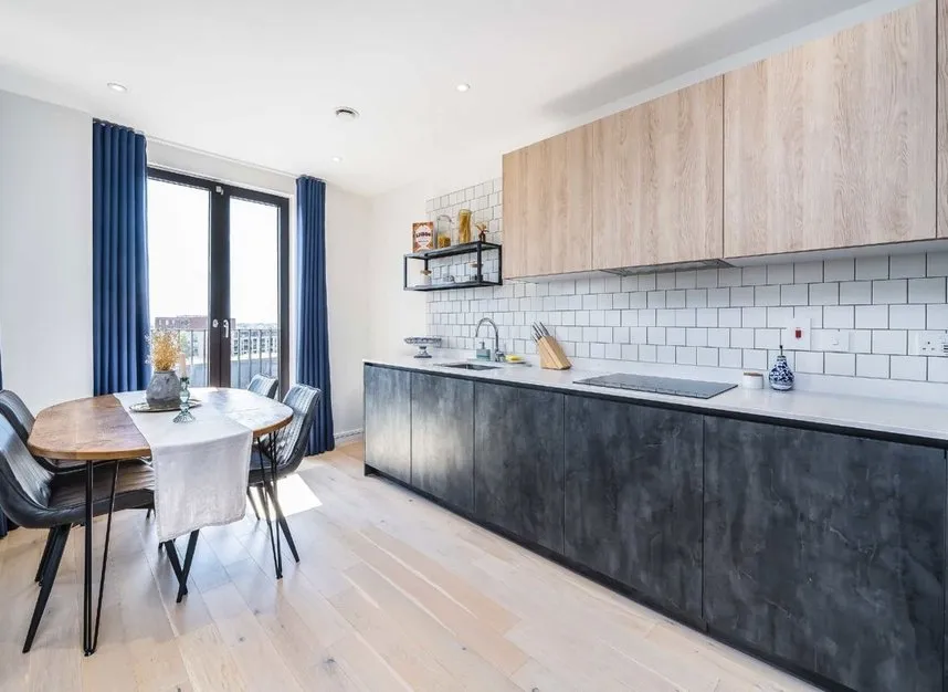 Maurice Browne Avenue, Mill Hill, NW7, photo 2